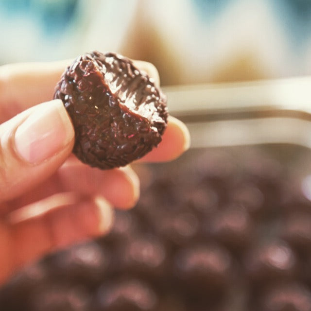 Women's DIY Brigadeiro Kit - Empowerment in Every Bite